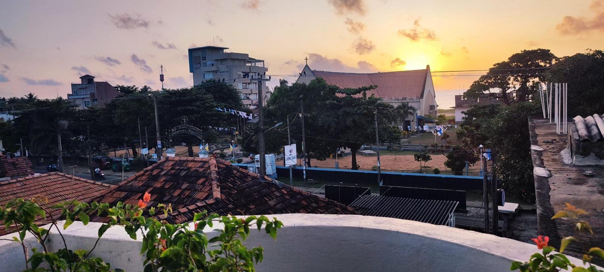 Bhashiz Villa ネゴンボ エクステリア 写真